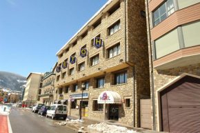  Hotel Roc Del Castell  Канильо